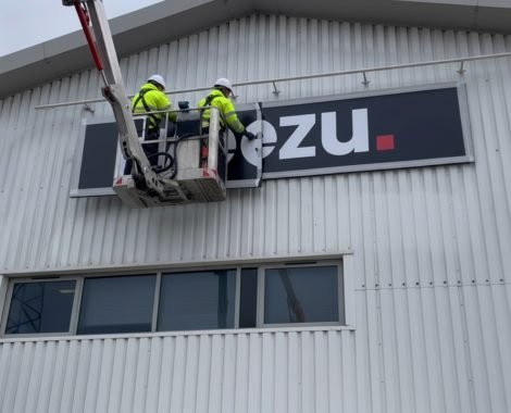 Veezu sign install